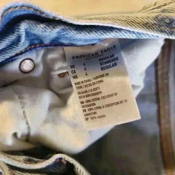 SO Curvy Mom Jean - High Rise, Size 1/25 - Picture 8 of 10